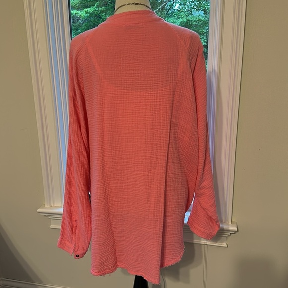 Spencer-Ella Ponk Gauze Button Down Blouse/Cover-ip, Medium, Like New - Picture 5 of 8